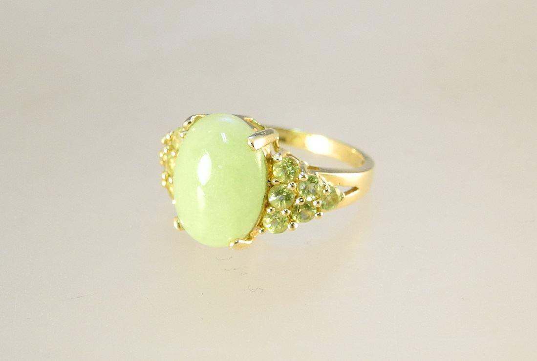 14K Gold Jadeite Cabochon & Peridot Ring. (1 of 3)
