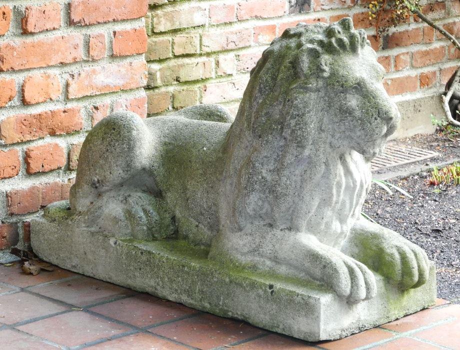 Pair of concrete garden lion couchant figures, 21 1/2" (1 of 4)