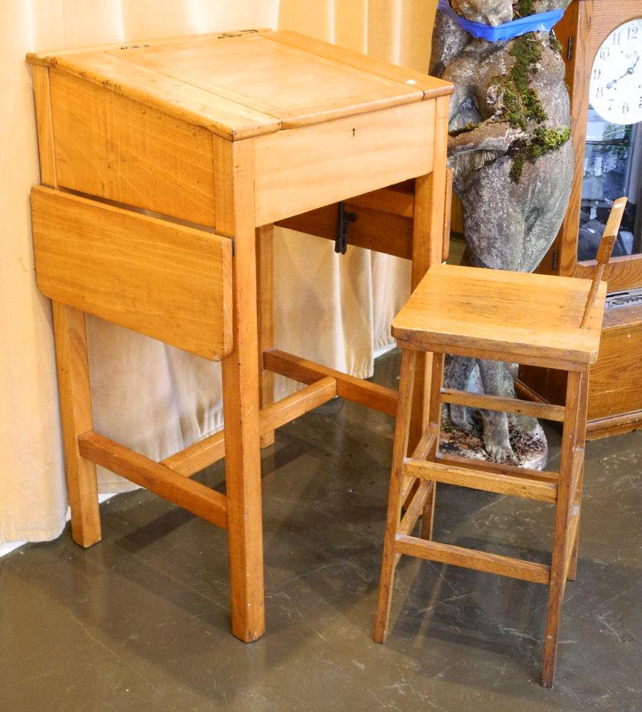 Accountants desk: sloped top, includes companion chair.: Accountants desk: sloped top, includes companion chair.