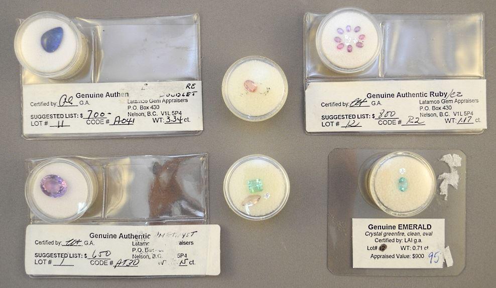 Collection of various gemstones: Emerald/ Tourmaline/ (1 of 1)