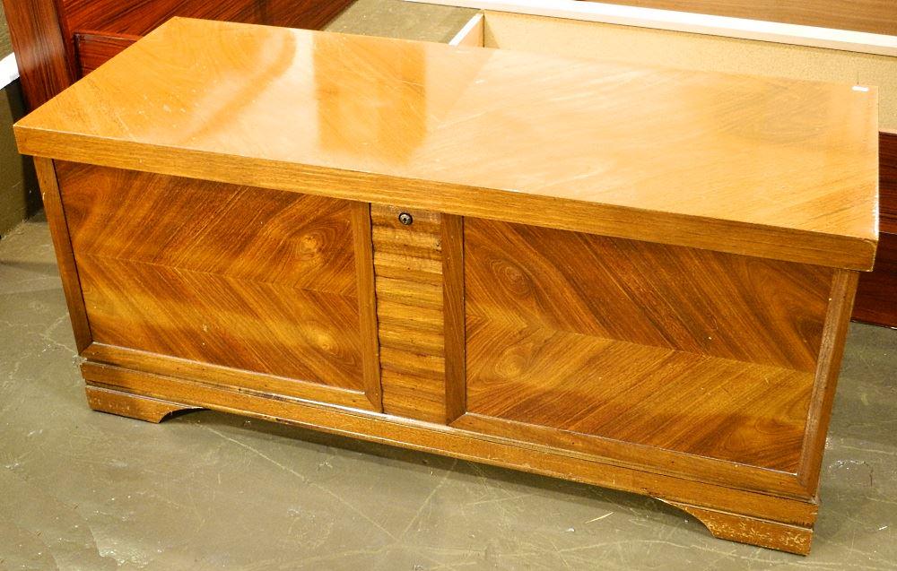 Lane Art Deco style walnut cedar lined chest. (1 of 2)