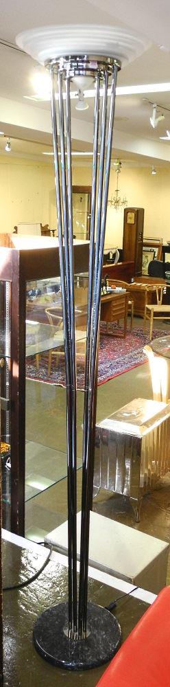 Floor lamp with granite base.: Floor lamp with granite base.