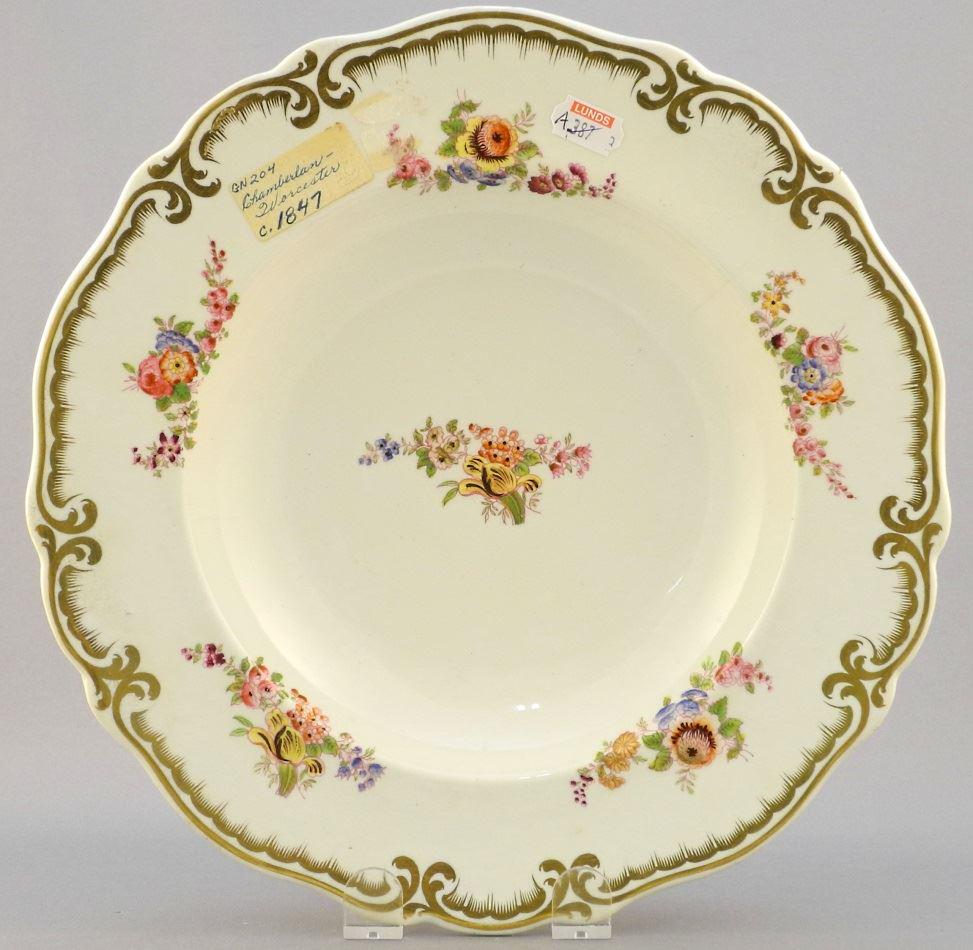 Chamberlain Worcester soup plate, Circa 1850, 10 3/4" (1 of 6)