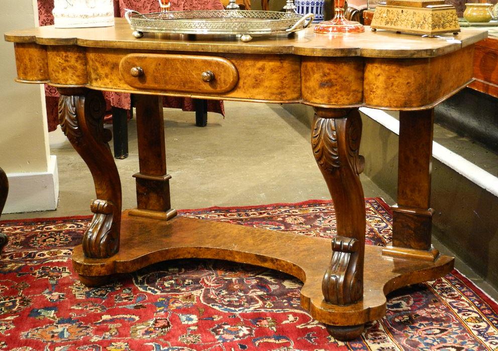 Victorian mahogany walnut writing table. (1 of 3)