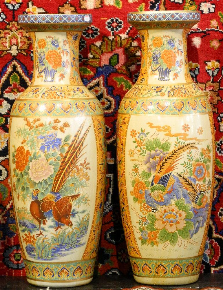 Two Oriental vases. (1 of 4)