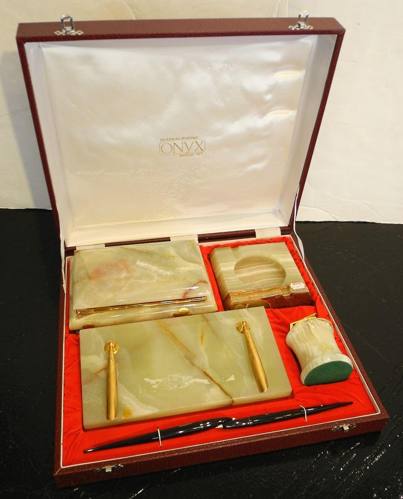 Cased Onyx Smoking Set, case 3" x 15" x 13 1/4".: Cased Onyx Smoking Set, case 3" x 15" x 13 1/4".