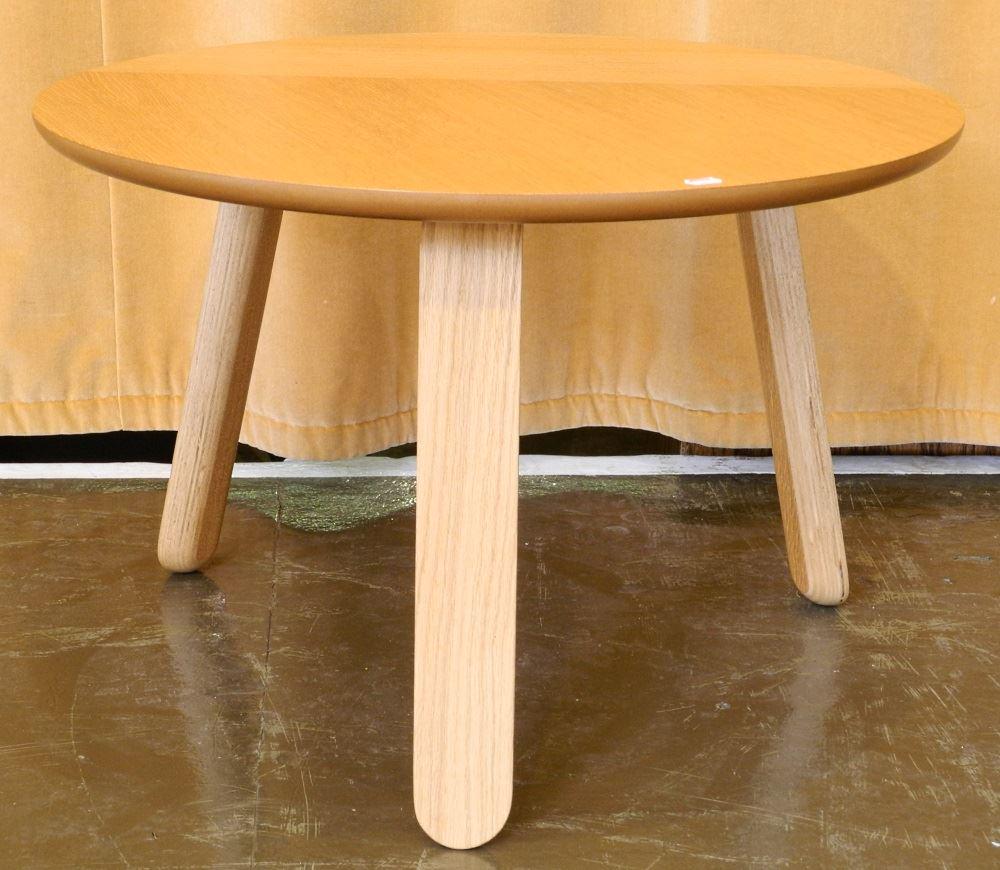 Gubi Paper lamp Table with Oak Matte Finish, 23 1/2" (1 of 3)