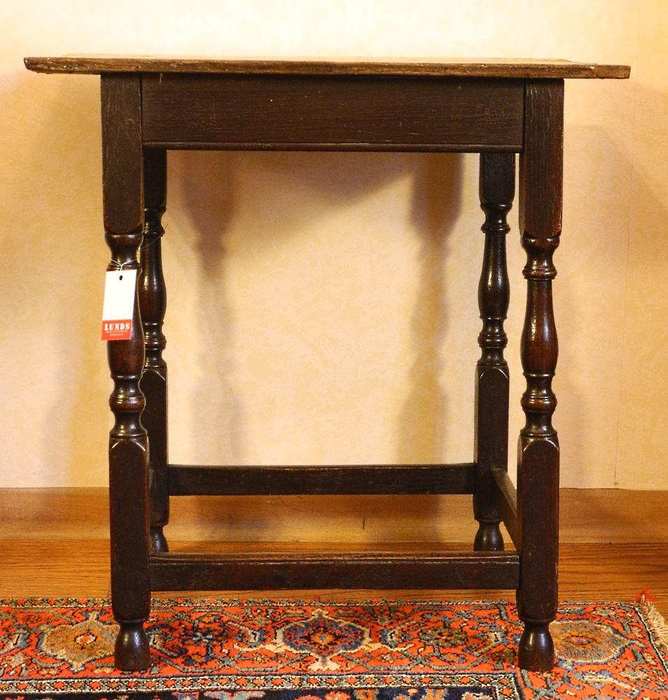 19th century oak lamp table. (1 of 7)