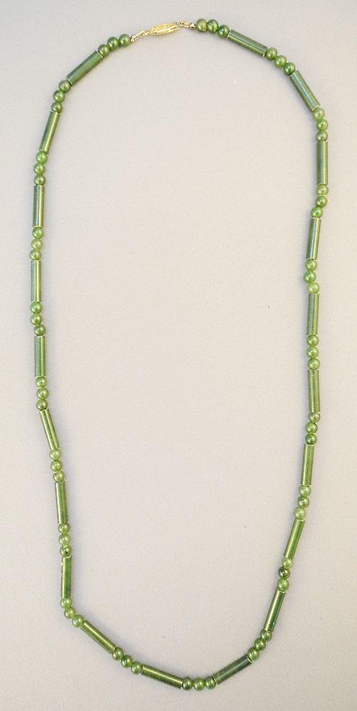Strand of Cylindrical & Round Jade Bead Necklace, 14 (1 of 2)