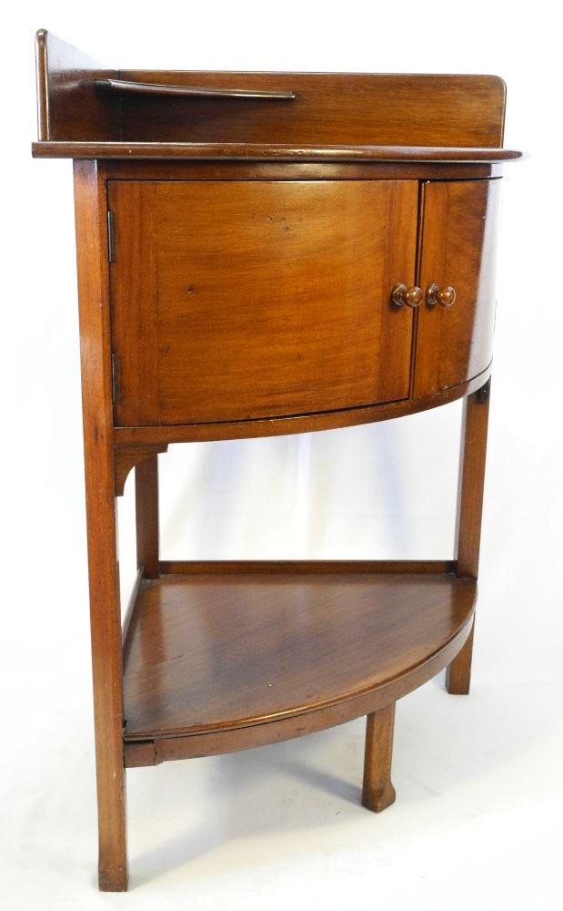 Georgian Style Mahogany Corner Washstand. (1 of 8)