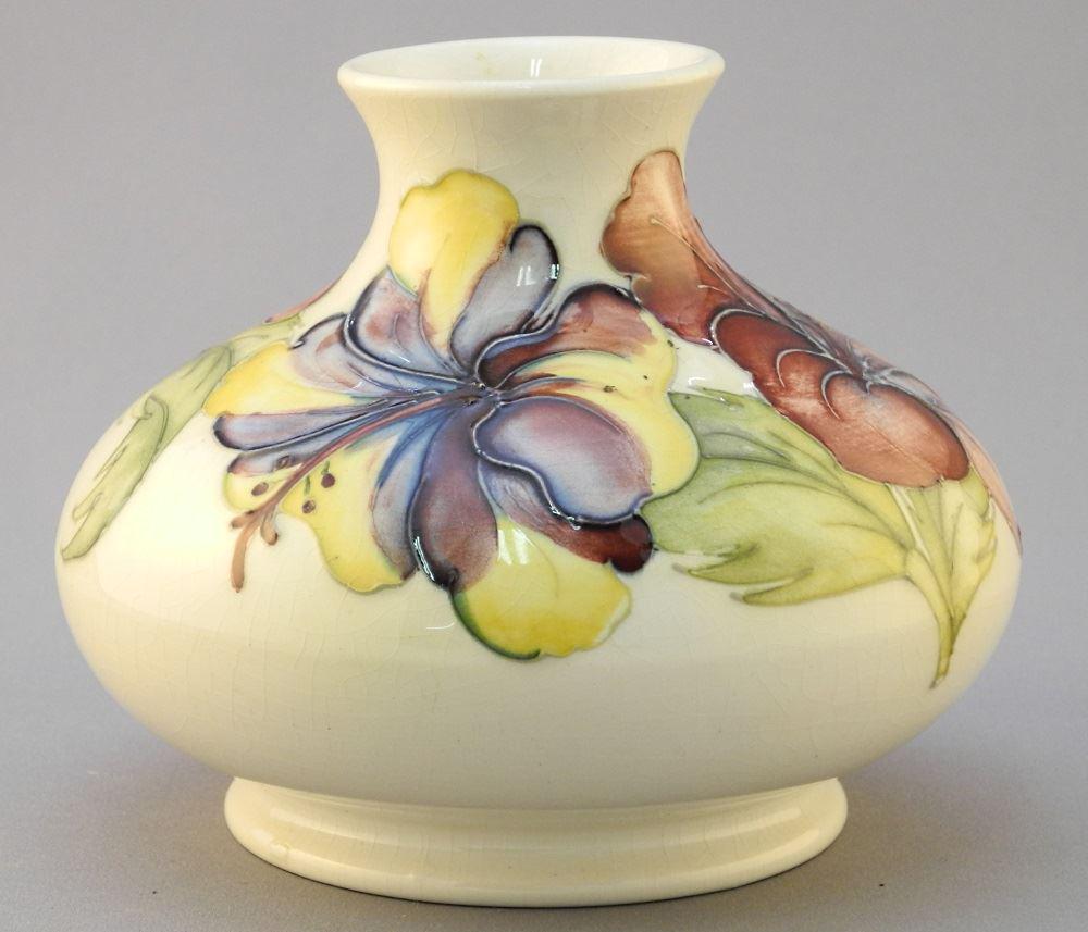 Moorcroft Hibiscus Vase, 4" high. (1 of 5)