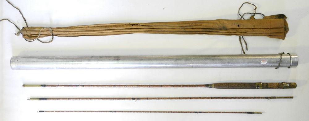 Fancy Milward Split Cane Fly Rob in Aluminum case, 40 (1 of 4)