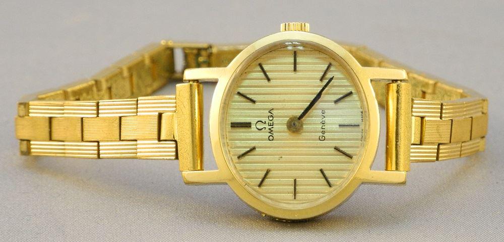 Ladies Omega Geneve Gold Tone Oval Face Wristwatch, C (1 of 3)