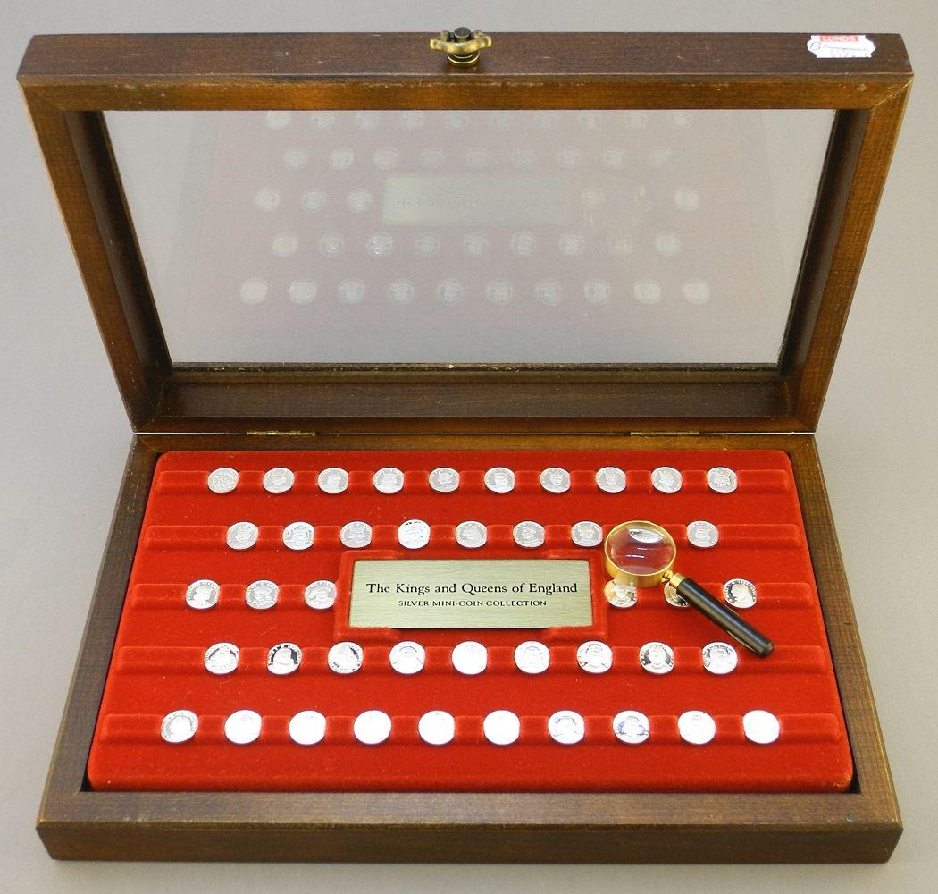 Cased Set of "The Kings & Queens of England" Mini Coin (1 of 3)