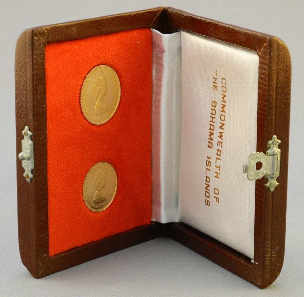 Cased set of Bahamas $20 & $10 Gold Coins. (1 of 3)
