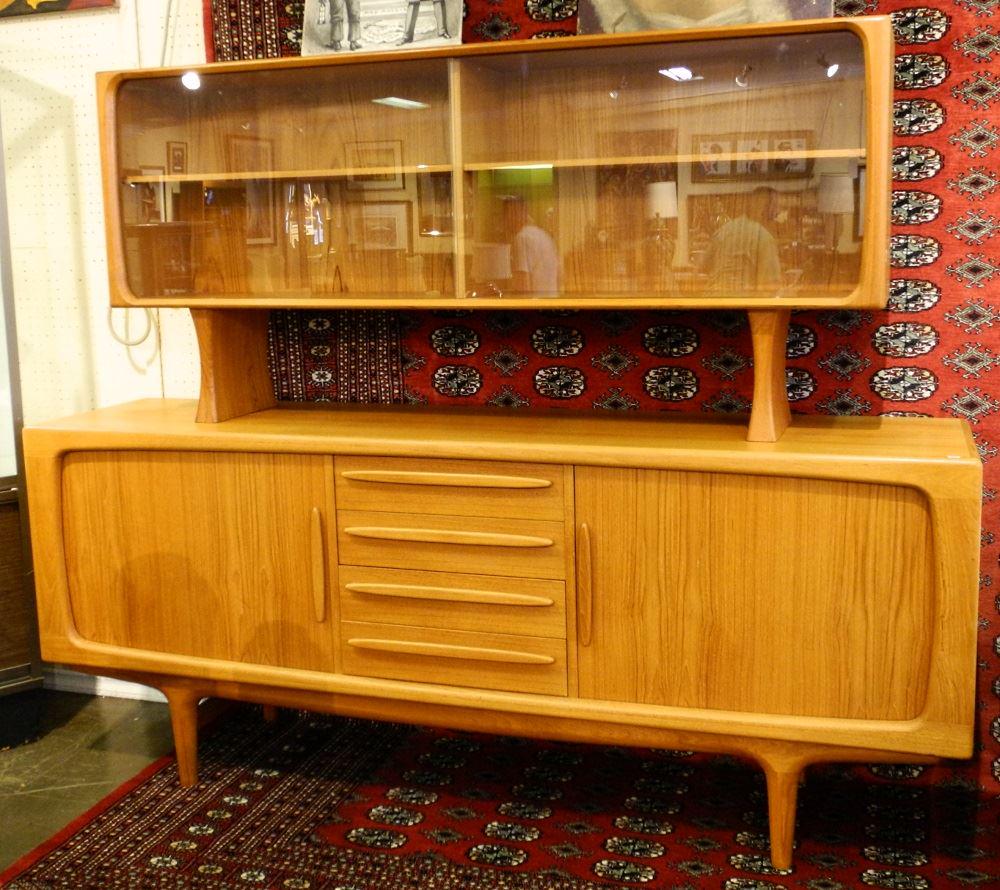 Teak Sideboard & Hutch, molding split at base. (1 of 4)