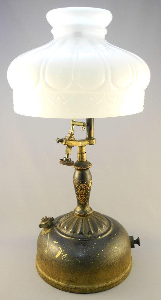 Vintage Coleman Insta Lite Lantern, 19 1/4" high. (1 of 3)