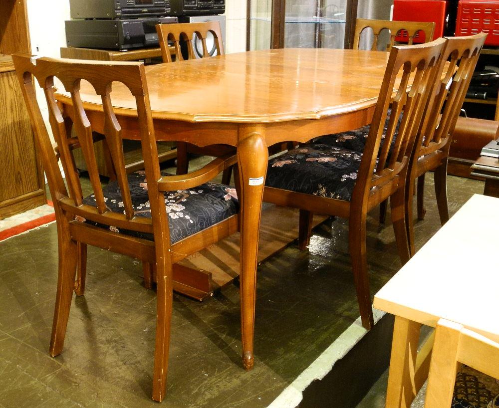 Cherry Wood Dining Table and chairs. (1 of 2)