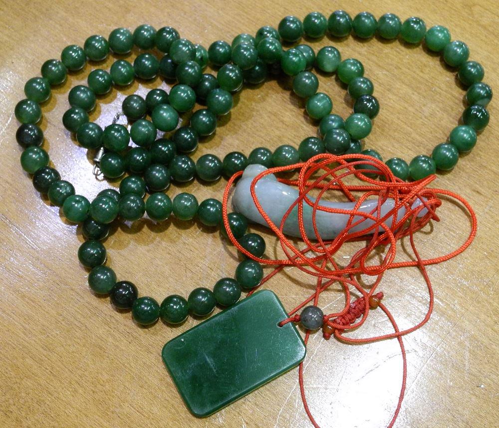 Strand of Green Hardstone Beads & 2 Pendants. (1 of 1)