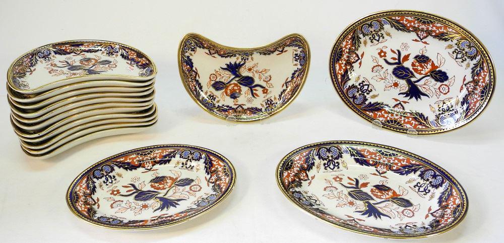 15 Piece of Imari Ironstone Dishes: 3 Masons Oval: 15 Piece of Imari Ironstone Dishes: 3 Masons Oval Platters & 12 Bone Dishes.