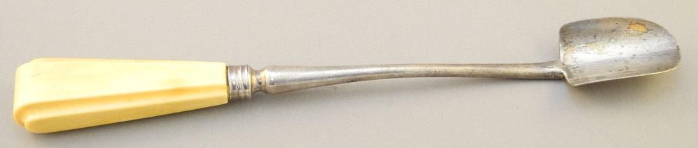 Georgian Sterling Silver Cheese Scoop, no export. (1 of 4)