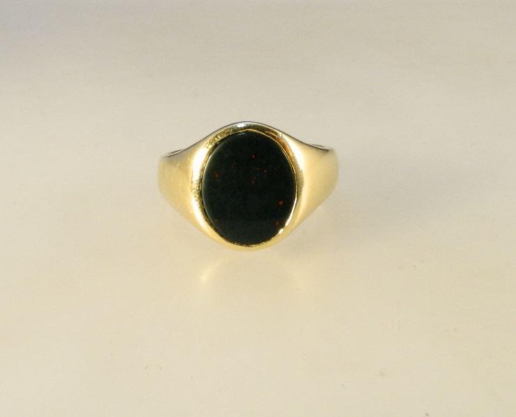 10K Gold & Nephrite Jade Ring, 0.24ozt. (1 of 2)