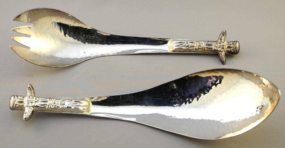 Pair of Jefferies & Co. Northwest Coast Motif Salad (1 of 5)