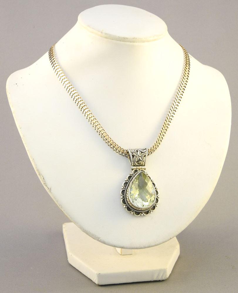 50Ct Peridot .925 Pendant on .925 Chain.: 50Ct Peridot .925 Pendant on .925 Chain.