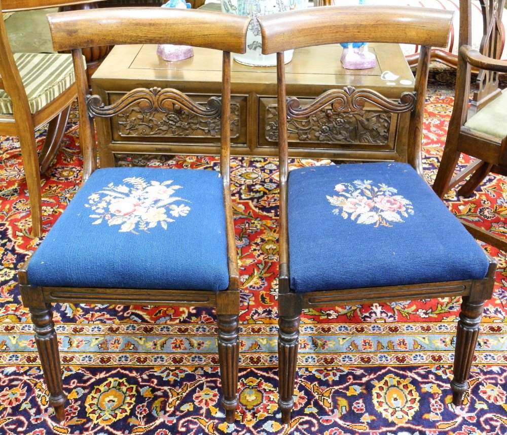 Set of 6 Victorian rosewood Dining Chairs. (1 of 4)