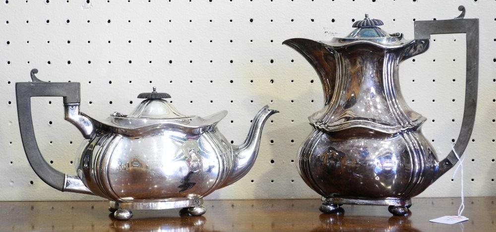 Silver Plated Tea & Coffee Pot. (1 of 1)