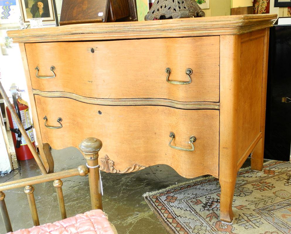 Maple Shaped Front Chest of Drawers, 25" high. (1 of 2)