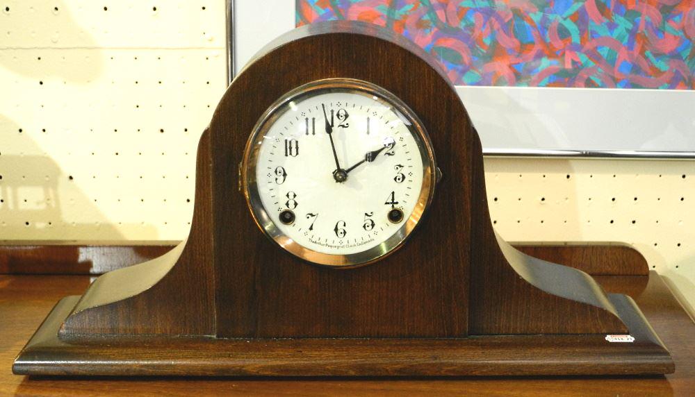 Arthur Pequegnat "8 Day Mantle Clock". (1 of 1)