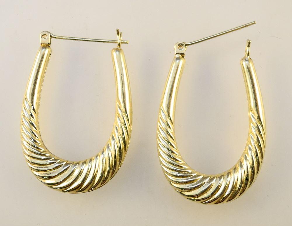 Pair of 10K Gold Hoop Earrings, 0.09ozt.: Pair of 10K Gold Hoop Earrings, 0.09ozt.