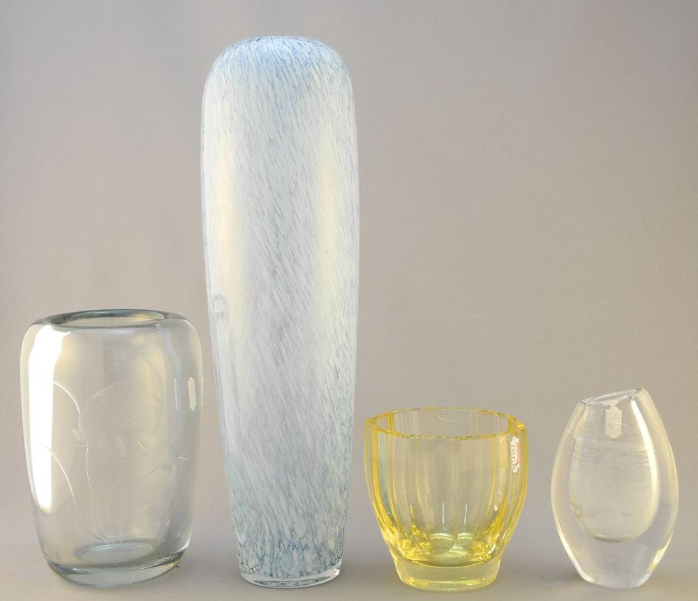 4 Glass & Crystal Vases: Lindstrand, Daum Nancy (rim (1 of 6)