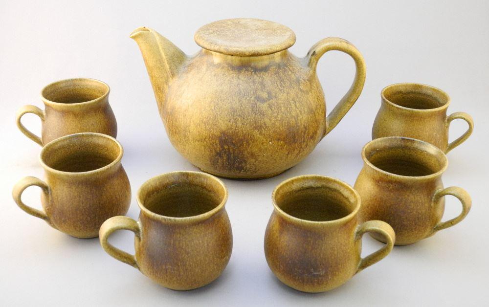 Grove Pottery Teapot (spout chipped) & 6 Cups, Brown (1 of 12)