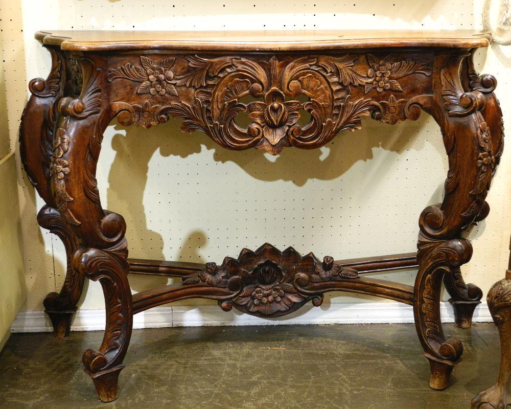 Carved & Pierced Mahogany Top Hall Table. (1 of 4)
