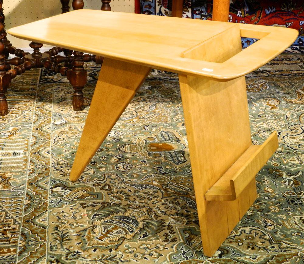 Snyder's Style Maple End Table, Design: Jens Risom, 25" (1 of 4)
