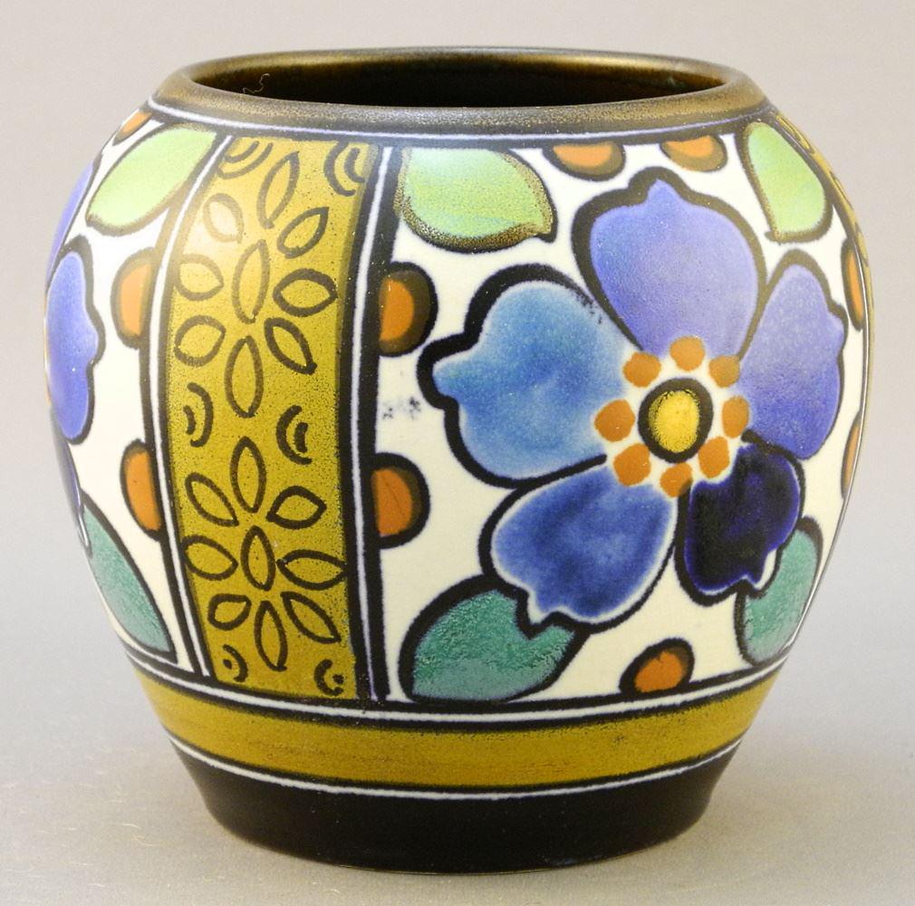 Sydney Gouda Holland Vase, 4 1/8" high. (1 of 3)
