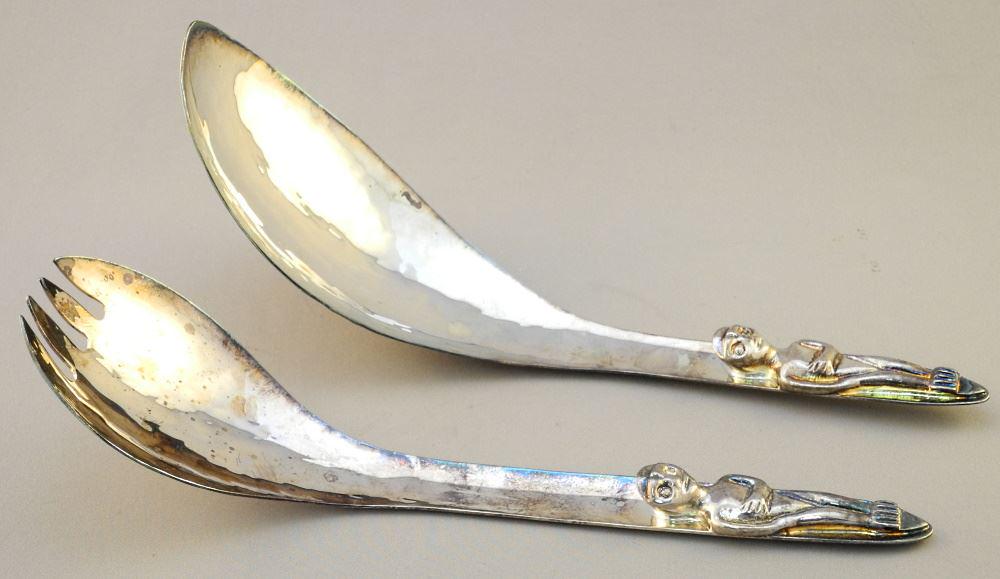 Pair of Acme Northwest Coast Motif Salad servers, 10 (1 of 4)