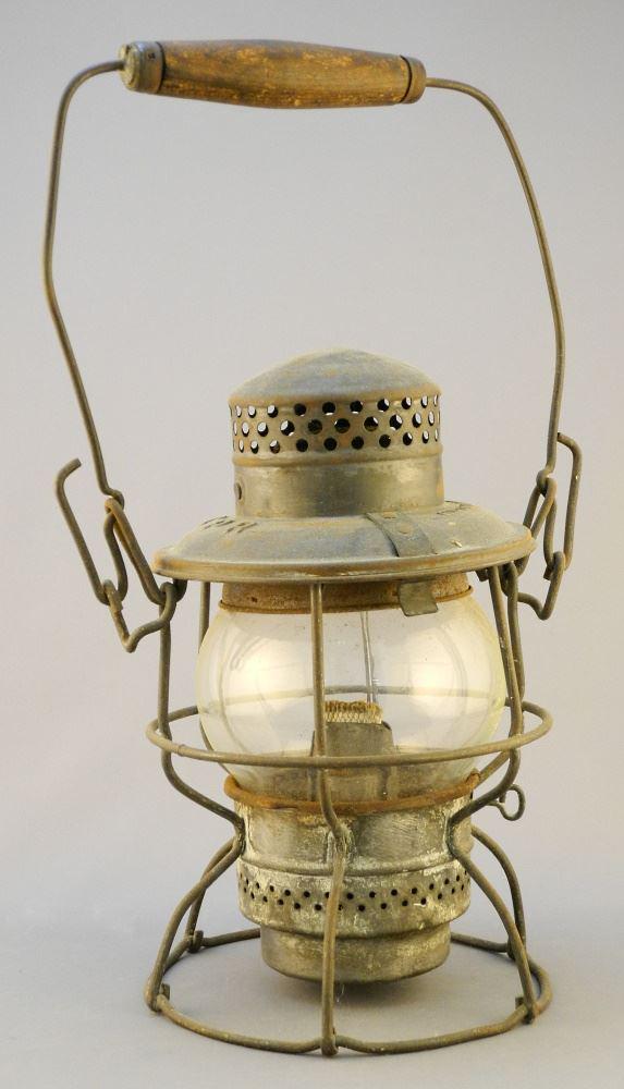 Hiram Piper CPR Signal Lamp, 14 1/2" high. (1 of 1)