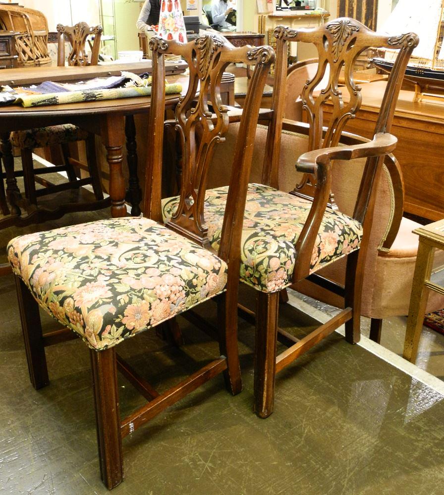 Set of 4 Georgian style mahogany dining room chairs. (1 of 4)