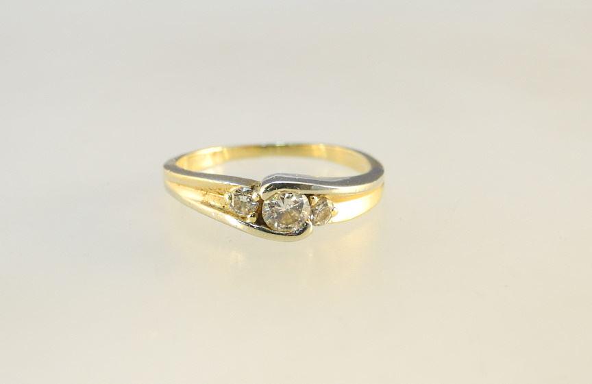 14K Yellow & White Gold 3 Stone Diamond Ring, size 6.5. (1 of 2)