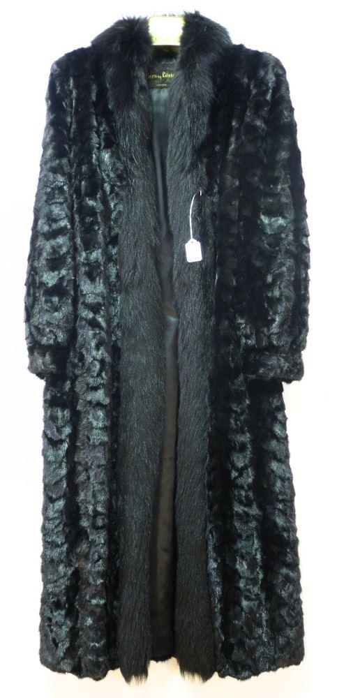 Full Length Black Mink Coat. (1 of 4)