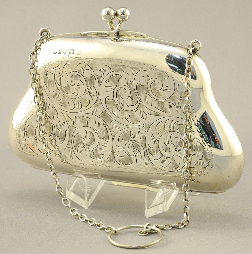 Hallmarked Silver Purse, 4 5/8" wide. (1 of 4)