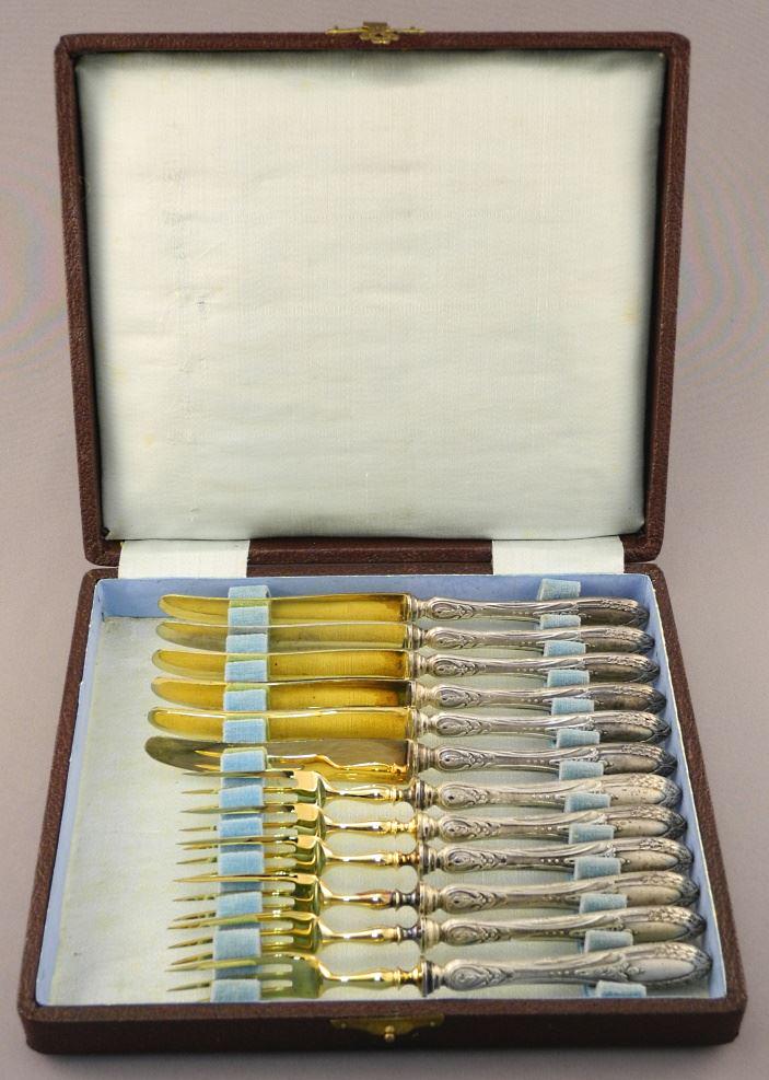 Cased Set of French Parcel Gilt Fruit Knives & Forks. (1 of 5)