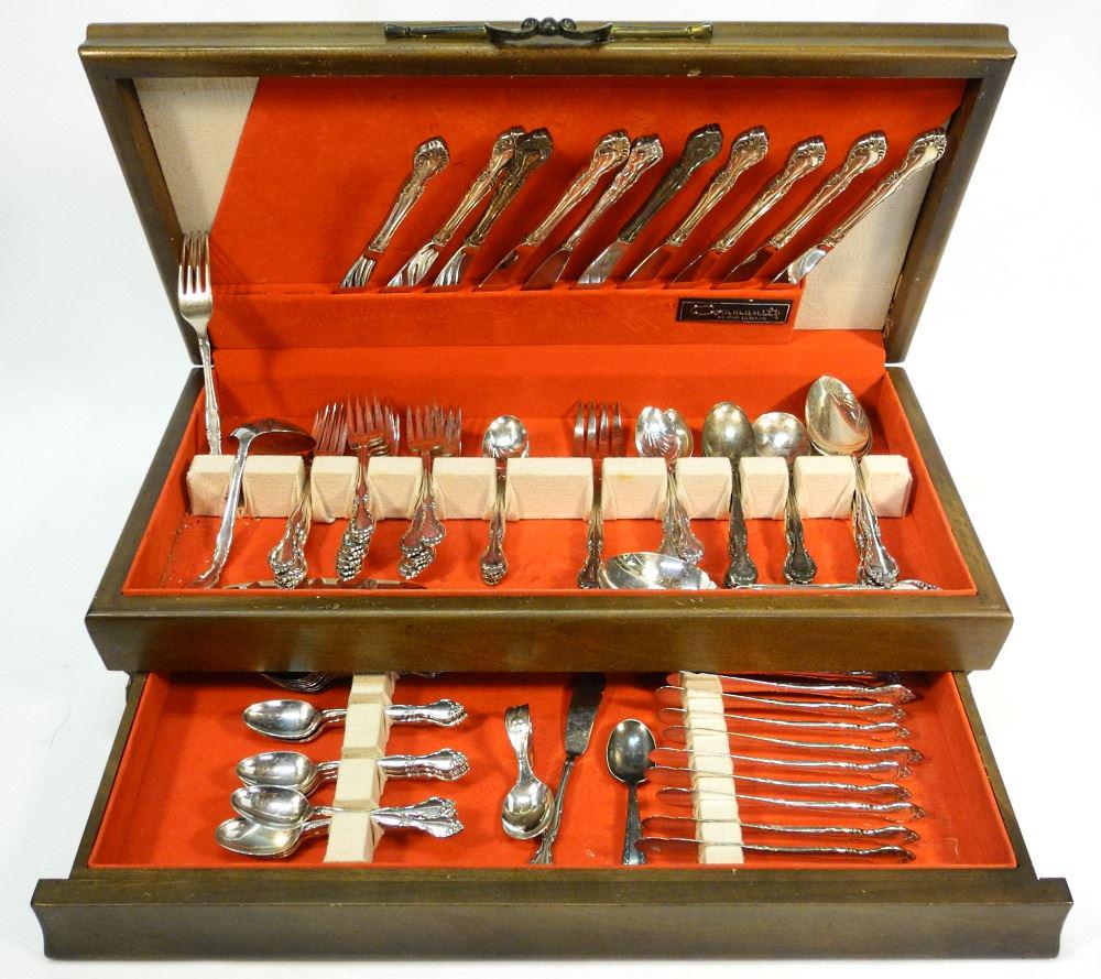 Community Plated Flatware in Canteen. (1 of 4)