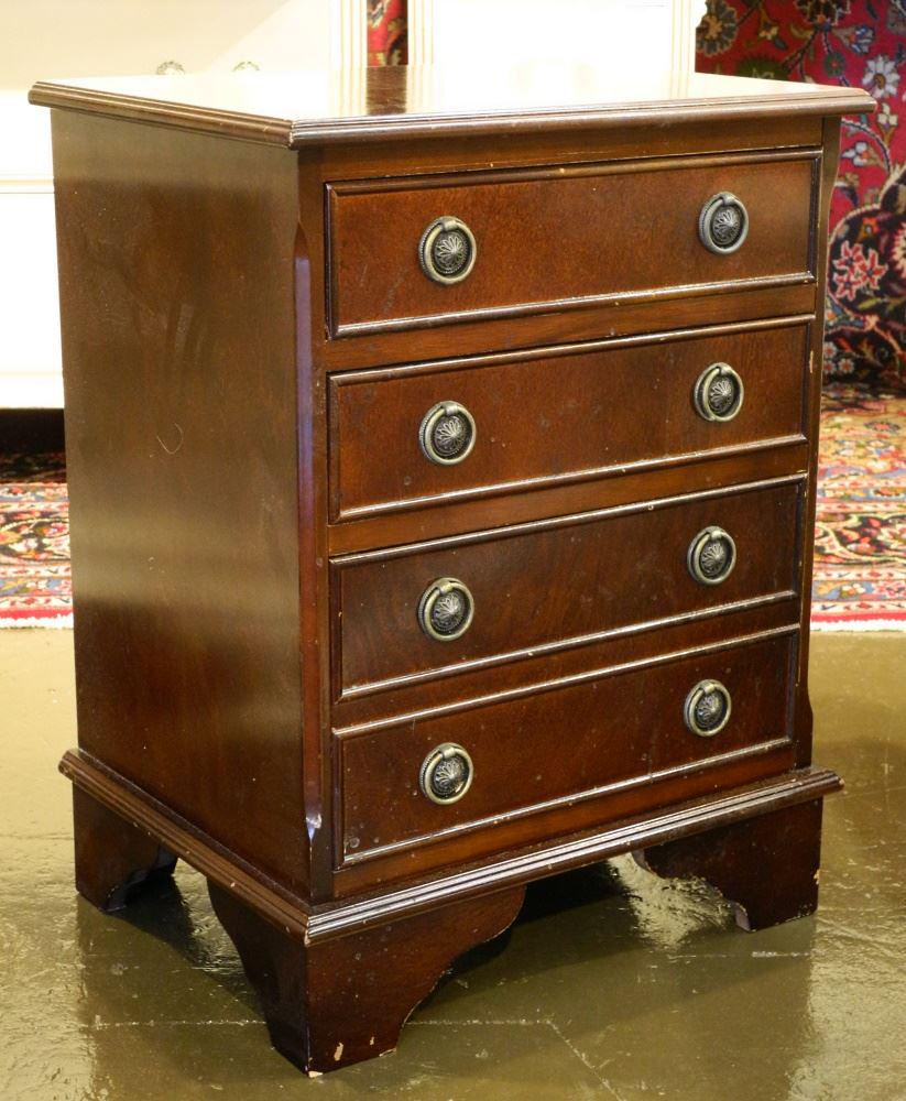 Small Mahogany Chest of 4 Drawers, 22 1/4" high. (1 of 1)