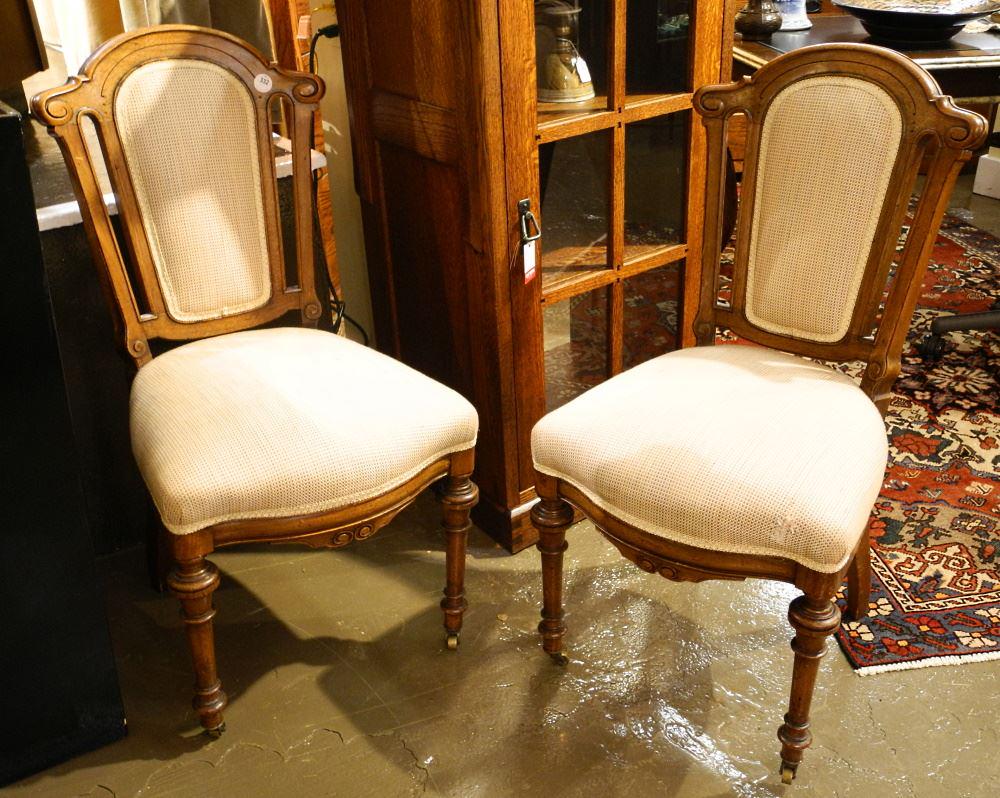 Pair of Upholstered Dining Room Chairs.: Pair of Upholstered Dining Room Chairs.