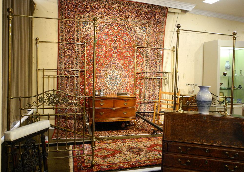 Pair of 19th Century Brass Single Bed Frames. (1 of 6)