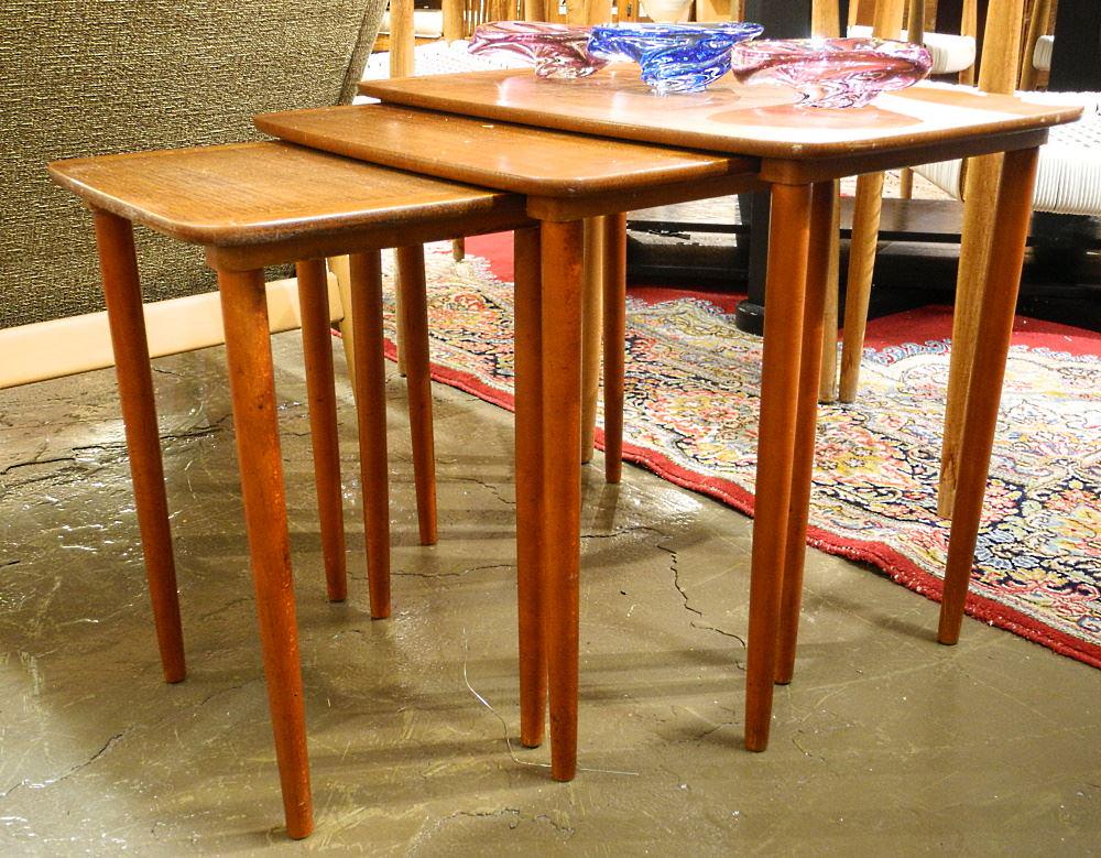Trio Of Danish Modern End Tables. (1 of 1)